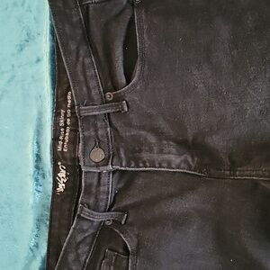 Massimo Mid-Rise Skinny Jeans in Black